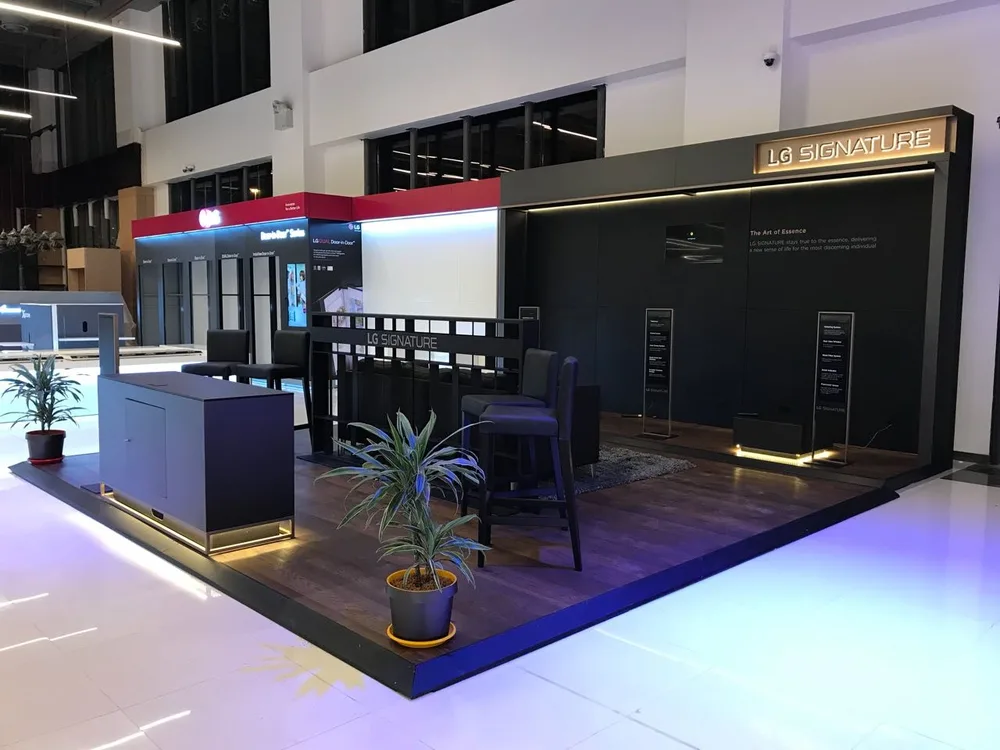 Premium consumer electronics shop in shop environment manufactured by Ideal Design
